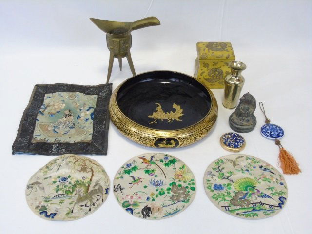 Lot of 11 Asian Table Items Bowl Vase Compact Box (1 of 7)