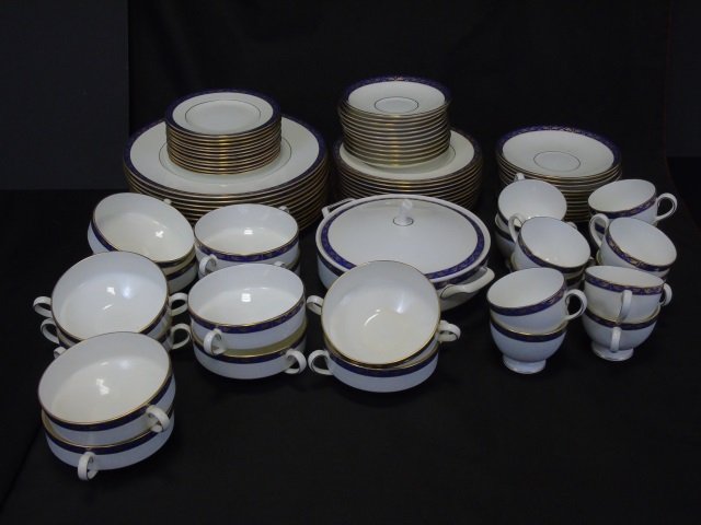 Wedgwood China Service for 12 Marina Pattern: Wedgwood bone china service for twelve. Marina pattern. #R4425. Dinner plates, salad / dessert plates, cups and saucers, soup bowls and saucers, bread plates and a soup tureen. Dinner plate is 10 3/4"