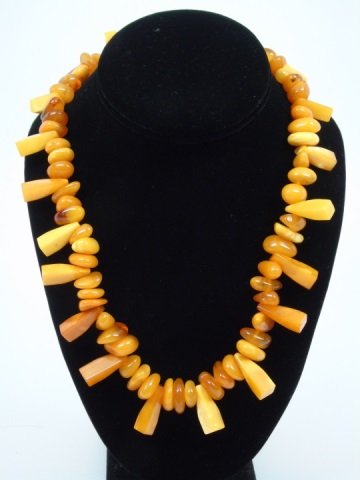 Bakelite & Amber Beaded Necklace (1 of 2)