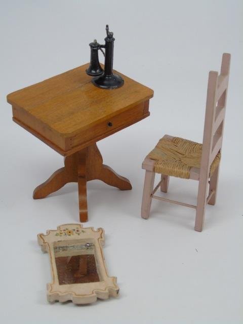 Antique Dollhouse - Tynietoy & German Miniatures (1 of 4)