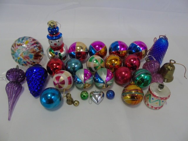 Lot of 20 Vintage Christmas Glass Ornaments (1 of 3)