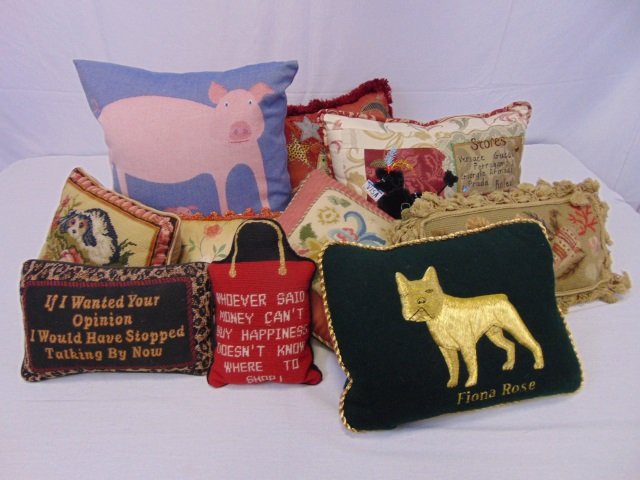 Lot of 12 Assorted Decorative Pillows (1 of 8)