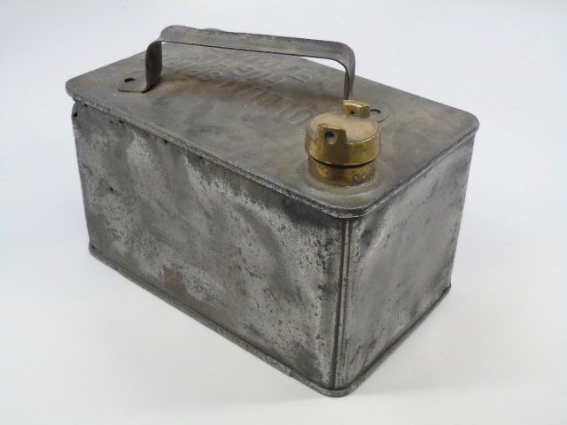 Vintage Antique Aluminum Petroleum Gas Can (1 of 4)