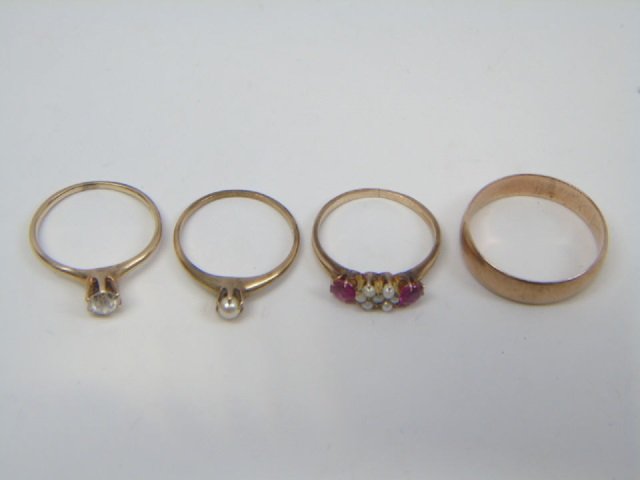 Four Estate Yellow Gold Rings & Bands (1 of 9)