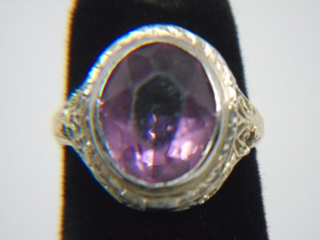 Estate Gold Filigree & Amethyst Ladies Ring (1 of 3)