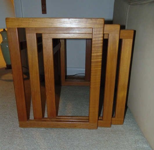 Set of Mid Century Modern Nesting Tables (1 of 6)