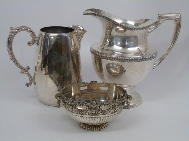 Lot of 3 Antique Silver Plate Items Pitcher Bowl (1 of 5)