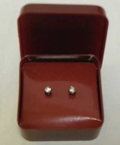 Pair of NEW White Sapphire Stud Pierced Earrings (1 of 3)