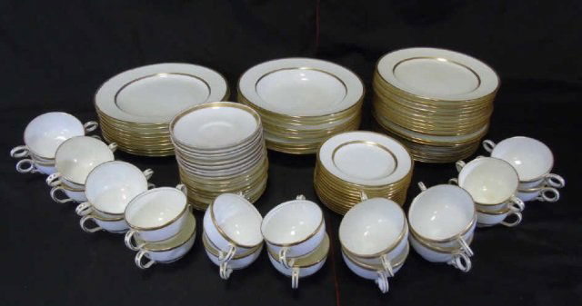 Minton's China England Dinner Service (1 of 4)