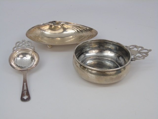 Sterling Silver Poringer Tea Strainer & Shell Dish (1 of 8)