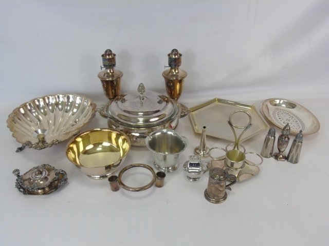 Assorted Vintage & Antique Silver Plate Serving (1 of 7)