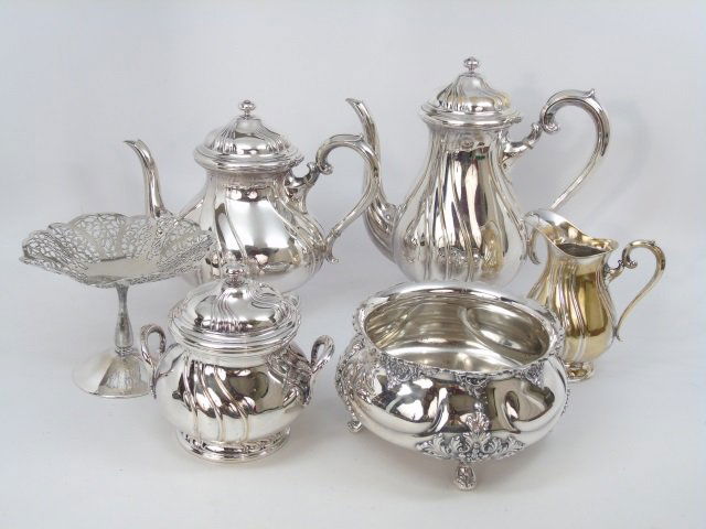 Vintage Silver Plate Coffee / Tea Service (1 of 6)