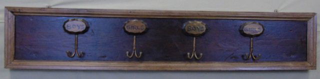Vintage Boys / Girls Wood Coat rack w/ Hooks (1 of 3)