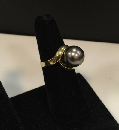 Estate 14kt Yellow Gold & Tahitian Pearl Ring (1 of 2)