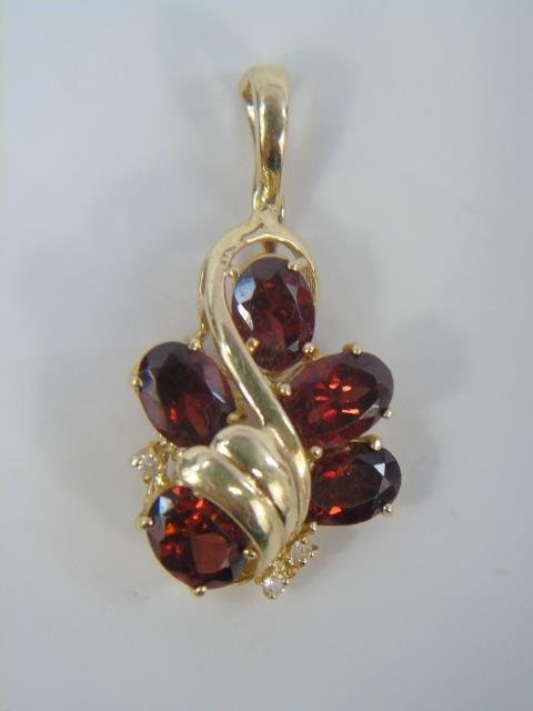 Estate 14kt Yellow Gold Diamond Garnet Pendant (1 of 4)