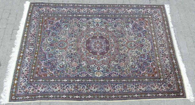 Oriental / Persian Fine Woven Wool Carpet & Pad (1 of 4)