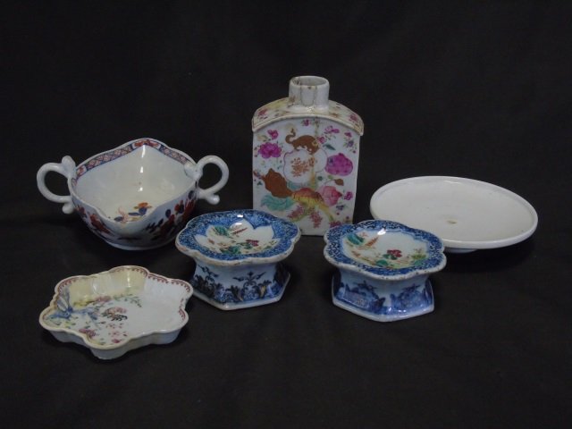Assorted Antique Chinese Export Porcelain Pieces (1 of 5)