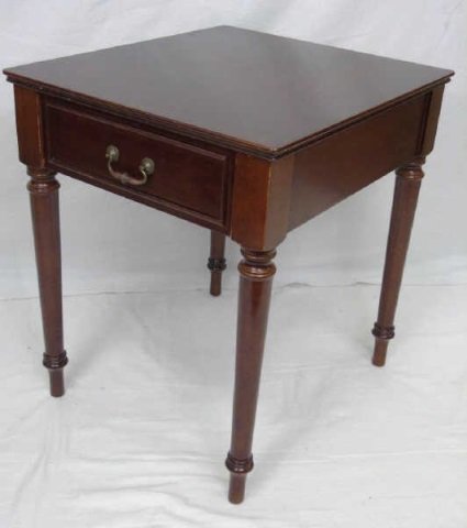 Mahogany End Table w/ One Drawer (1 of 5)