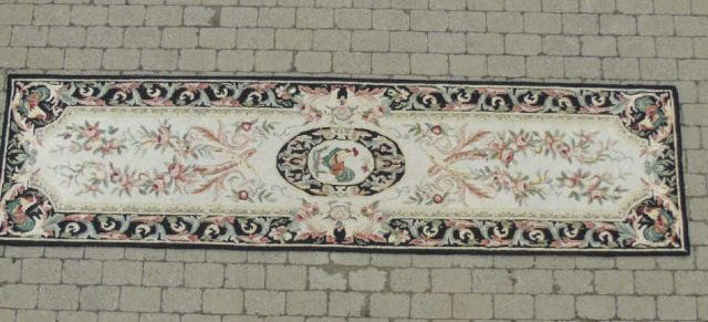 Safavieh Wool Needlepoint Rug Runner (1 of 6)