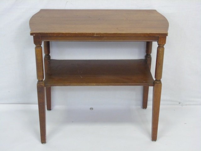 Vintage Mahogany Side Table with One Shelf (1 of 3)
