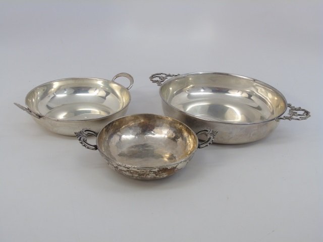 Three Large 900 Silver Handled Serving Bowls (1 of 8)