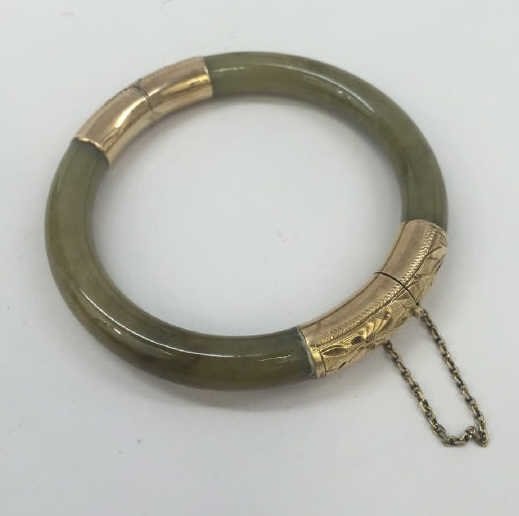 Jade & 10k Yel. Gold "Clic Clac" Bracelet w Hinge: Moss Jade and 10k Yellow Gold "Clic Clac" Bracelet w Hinged Opening and Safety Chain.