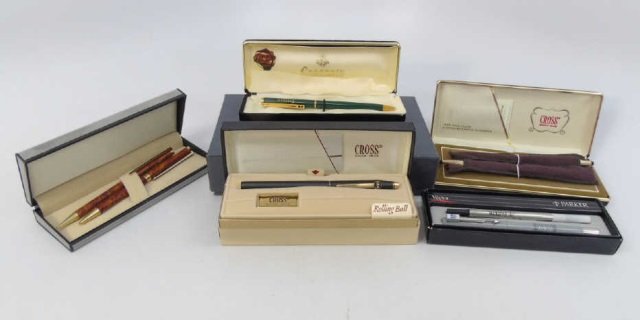 Collection of Pens in Boxes - Cross, Parker Etc (1 of 7)