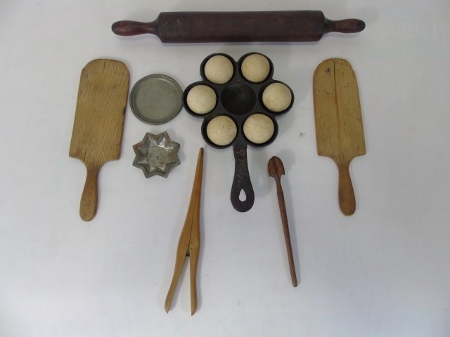 Assorted Antique Early American Kitchen Items (1 of 7)