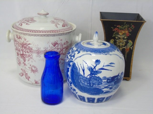 Antique/ Vintage Porcelain & Glass Table Articles (1 of 8)