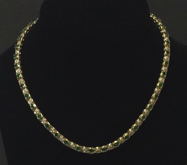 Estate 14kt Gold 4.5 Ct Emerald & Diamond Necklace (1 of 5)