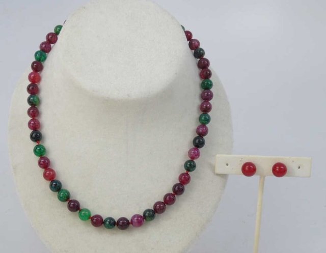 Chinese Carved Jade Beaded Necklace & Earrings (1 of 5)