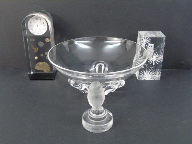 Table Articles - Stueben, Lalique & Longines Clock (1 of 9)