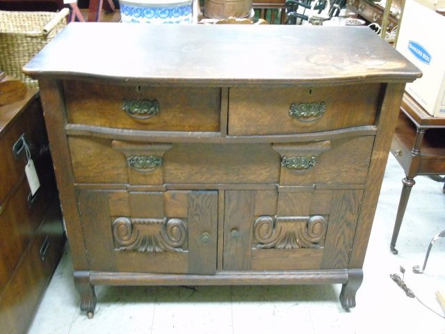 Antique American Victorian C 1900 Oak Dresser (1 of 5)