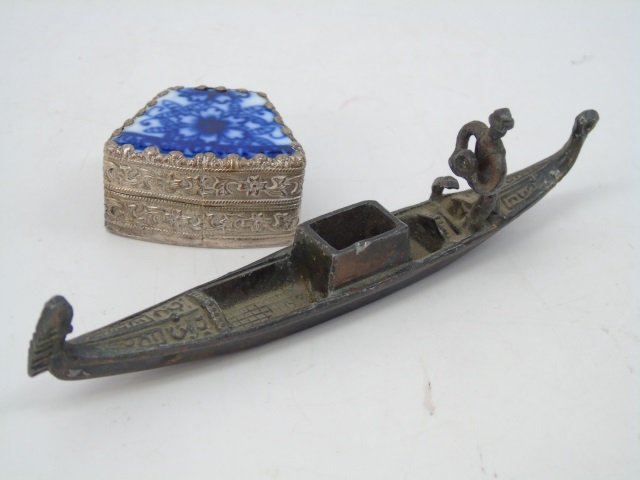 Antique Chinese Box & Venetian Gondola Statue (1 of 5)