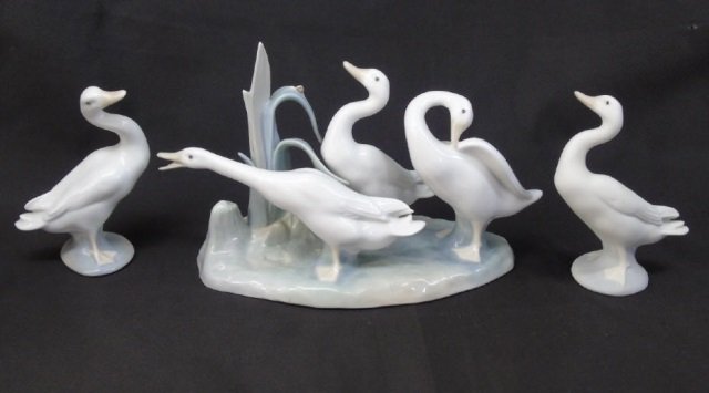 Three Lladro Geese Porcelain & Bisque Statues (1 of 7)