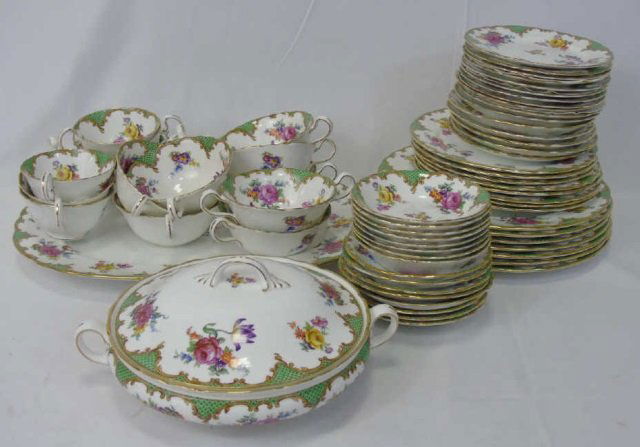 English Aynsley Porcelain Dinner Service for 8 (1 of 8)