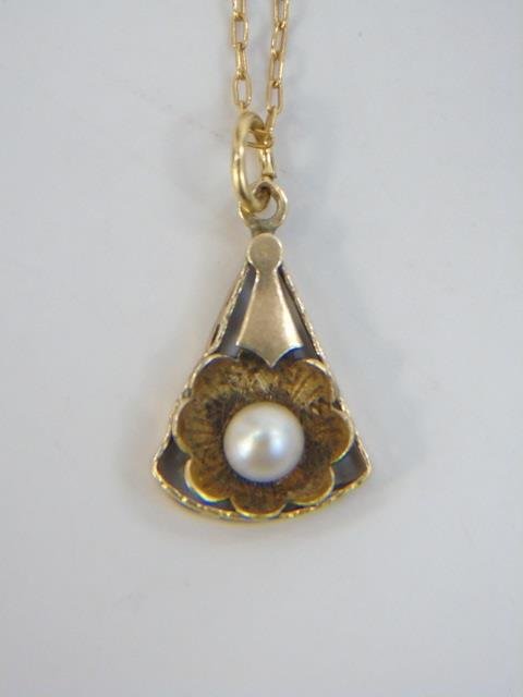Estate Antique 14kt Gold & Pearl Necklace Pendant (1 of 6)