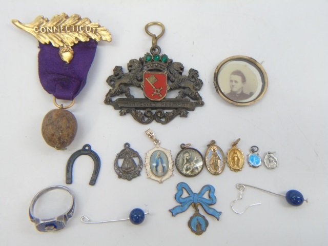 Assorted Antique & Vintage Jewelry Pieces (1 of 4)