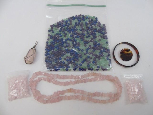 Assorted Jewelry w/ Jade & Hardstone Beads (1 of 6)