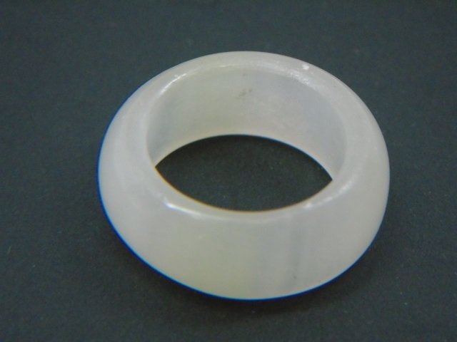 Chinese Carved White Jade Ring Size 7 (1 of 3)