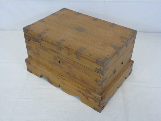 Vintage Game Box Copper Fittings (1 of 8)