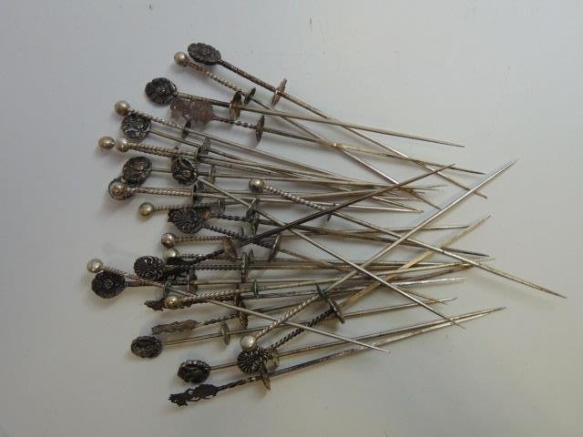 Set of Vintage 800 Silver Asian Skewers: Set of Vintage 800 Silver Asian Skewers w/ Indonesian Design. Total weight approximately 13.2 standard ounces.