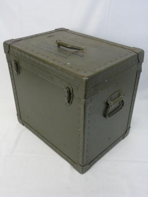 Vintage Painted Trunk / Carrying Case (1 of 5)
