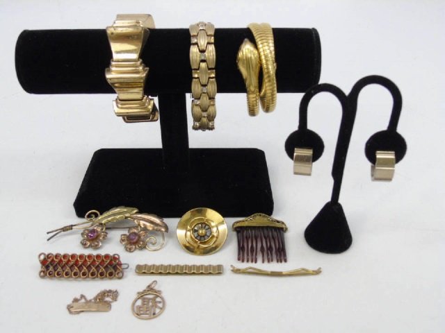 Vintage Gold & Gold Tone Costume Jewelry Lot (1 of 3)
