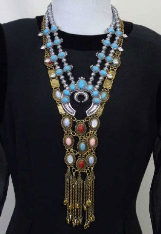 Costume Jewelry Native American / Tribal Necklaces (1 of 9)