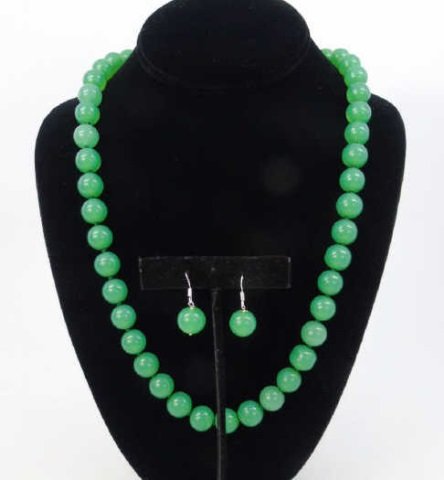 Chinese Large Jadeite Bead Necklace & Earrings (1 of 7)