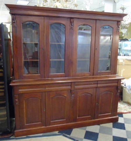Contemporary Traditional Mahogany China Hutch (1 of 6)