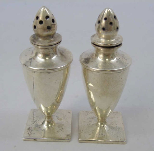 Neo Classical Gorham Sterling Salt & Pepper Shaker (1 of 3)