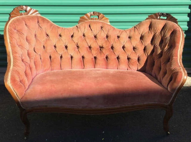 Antique 19th C American Victorian Tufted Settee (1 of 5)