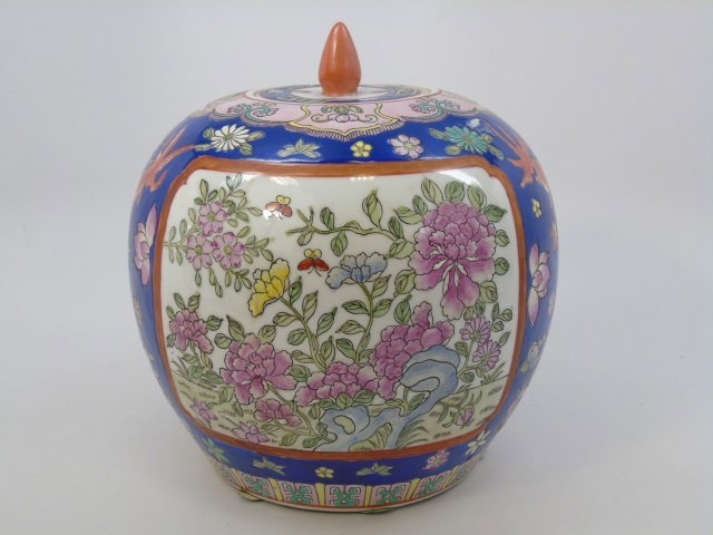 Chinese Hand Painted Porcelain Ginger Jar: Chinese Hand Painted Porcelain Ginger Jar. Measures 9 inches in height, 8.5 inches in diameter. Single owner consignment; contents of a New York designer decorated penthouse and a Sagaponack Hamptons 